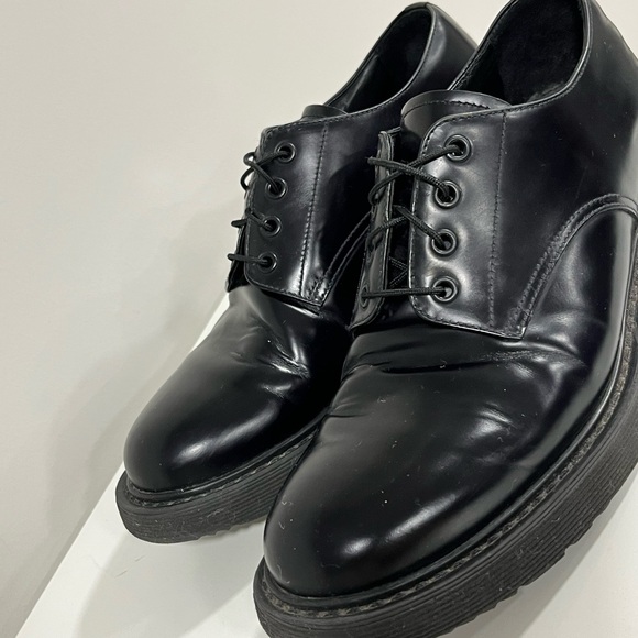PRADA Leather Lace-up. Prada Size 7 Is Like USA Size 8-8.5 - Picture 3 of 9